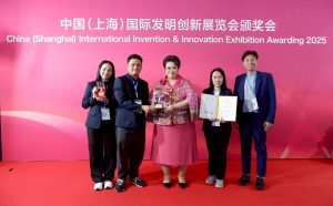 ผลงาน PolyCat: A Reusable Catalyst for Upgradings Bio-Oil ได้รับรางวัล Gold Medal และ NRCT Special Award