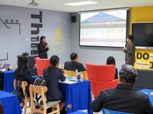 สวพ. มทร.ธัญบุรี ยินดีต้อนรับคณะศึกษาดูงานจากมหาวิทยาลัยสวนดุสิต