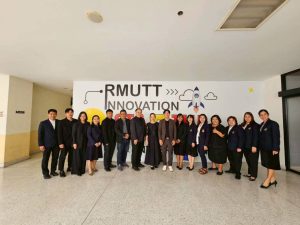 สวพ. มทร.ธัญบุรี ยินดีต้อนรับคณะศึกษาดูงานจากมหาวิทยาลัยสวนดุสิต