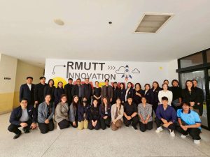 สวพ. มทร.ธัญบุรี ยินดีต้อนรับคณะศึกษาดูงานจากมหาวิทยาลัยสวนดุสิต