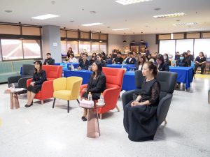 สวพ. มทร.ธัญบุรี ยินดีต้อนรับคณะศึกษาดูงานจากมหาวิทยาลัยสวนดุสิต