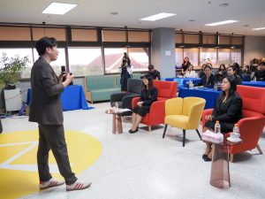 สวพ. มทร.ธัญบุรี ยินดีต้อนรับคณะศึกษาดูงานจากมหาวิทยาลัยสวนดุสิต