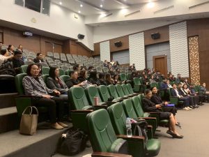 สวพ. มทร.ธัญบุรี พบคณะศิลปศาสตร์