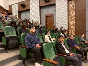 สวพ. มทร.ธัญบุรี พบคณะศิลปศาสตร์