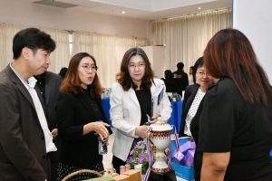 สวพ. มทร.ธัญบุรี ร่วมจัดแสดงผลงานวิจัยและนวัตกรรม 16 ผลงาน โชว์ศักยภาพต้อนรับการตรวจเยี่ยม EdPEx 2568