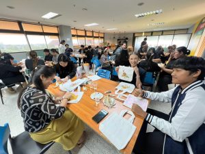 กิจกรรมส่งเสริมสุขภาพบุคลากร Art & Mindfulness : เพ้นท์สีบนกระเป๋าผ้า